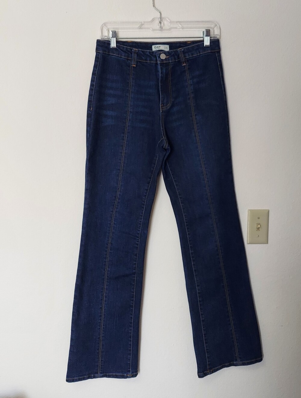 OAT New York Women’s Pin-Tuck Seam Straight-Leg Jeans Size 6/28 - Picture 1 of 9